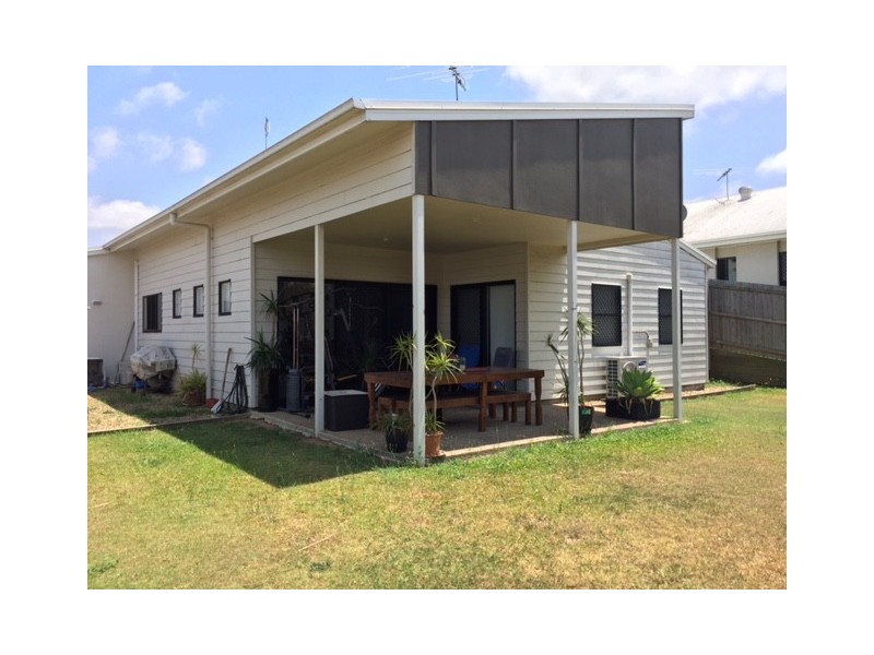 272 Lakeside Avenue, Springfield Lakes QLD 4300