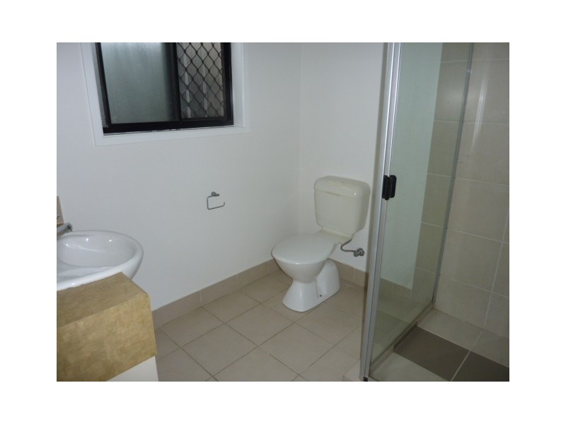 288 Lakeside Avenue, Springfield Lakes QLD 4300