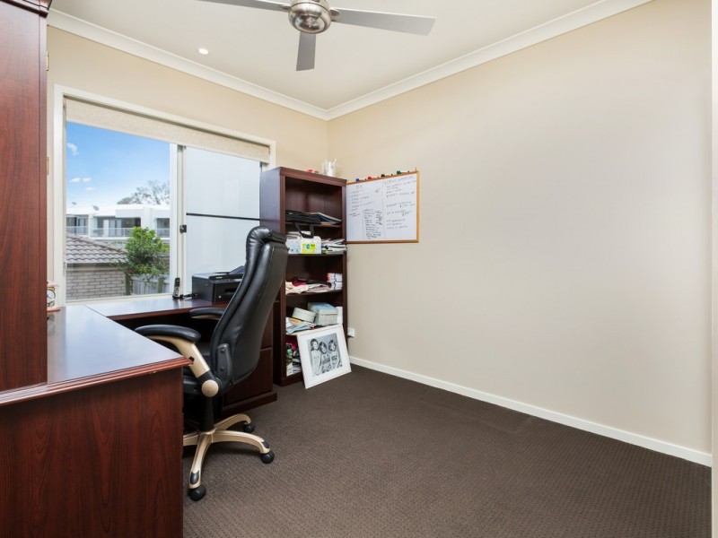 24 McKivat Drive, Springfield Lakes QLD 4300