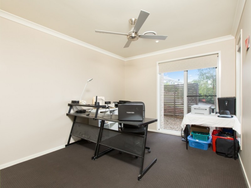 24 McKivat Drive, Springfield Lakes QLD 4300