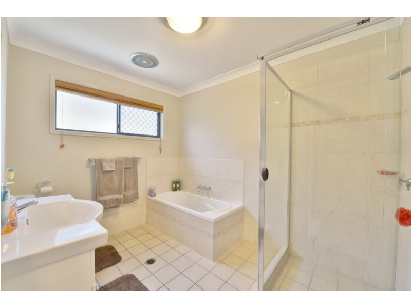 7 Sanctuary Close, Springfield Lakes QLD 4300