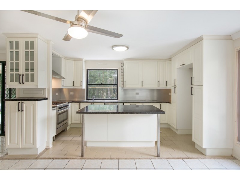 15 Wallaroo Court, Greenbank QLD 4124