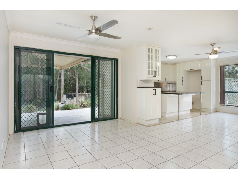 15 Wallaroo Court, Greenbank QLD 4124