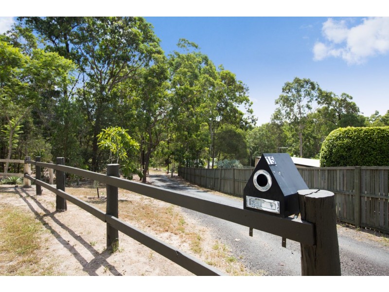 15 Wallaroo Court, Greenbank QLD 4124