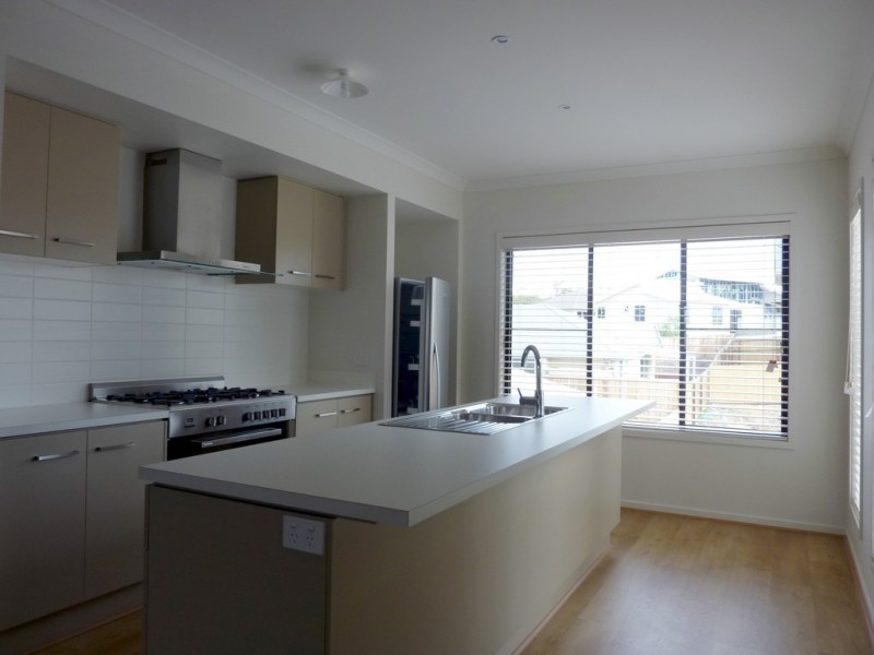 5 Alton Towers, Springfield Lakes QLD 4300