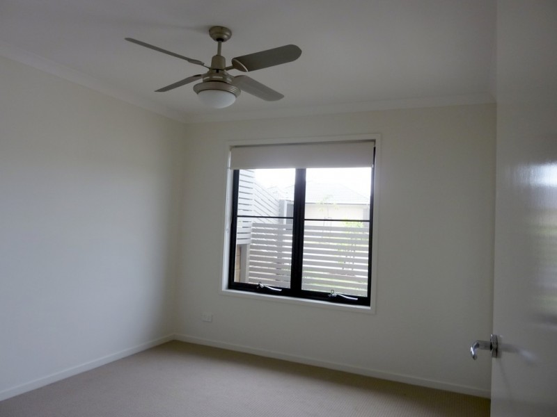 5 Alton Towers, Springfield Lakes QLD 4300