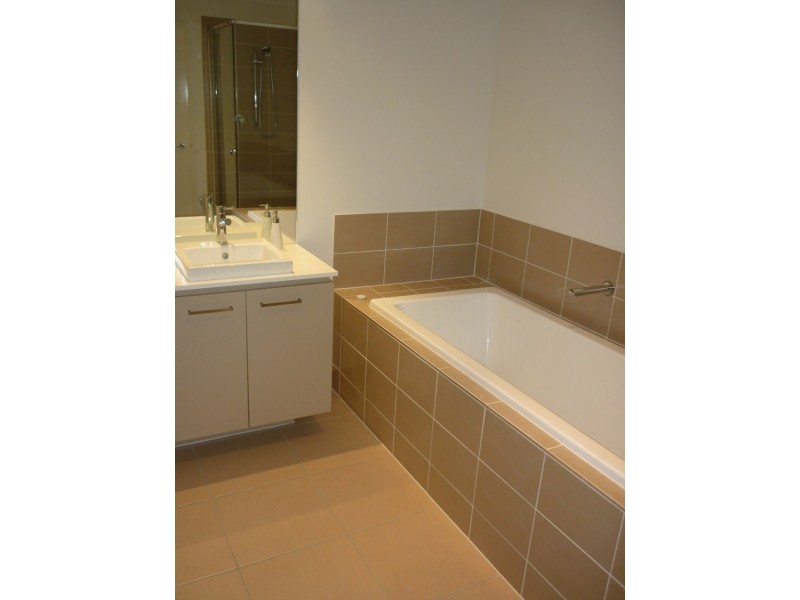 5 Alton Towers, Springfield Lakes QLD 4300
