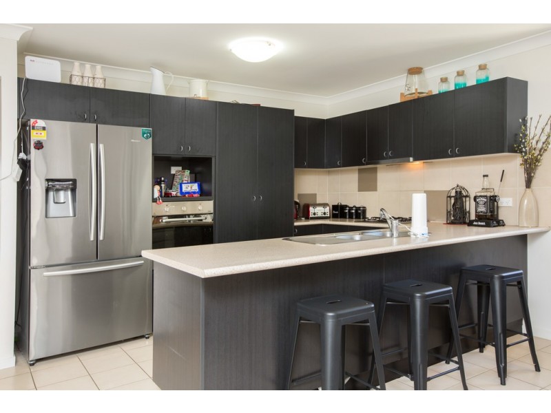 4 Orchard Crescent, Springfield Lakes QLD 4300