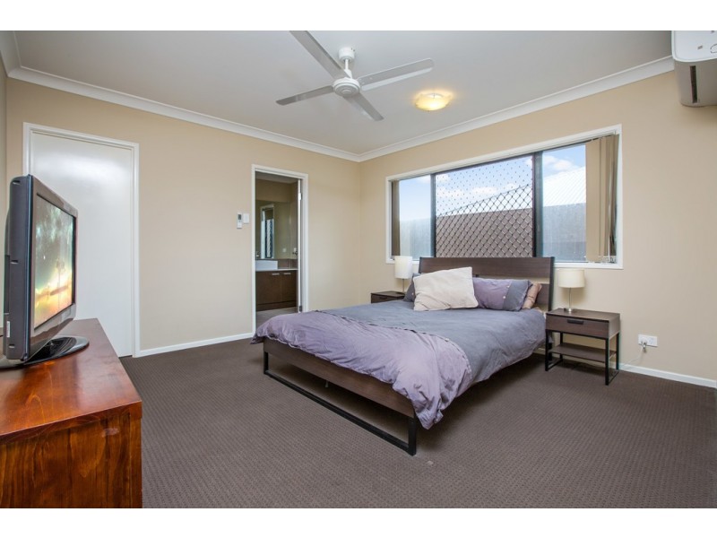 33 Grindelia Drive, Springfield Lakes QLD 4300