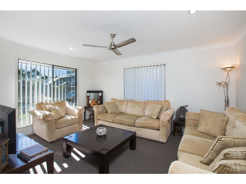 38 Geranium Drive, Springfield Lakes QLD 4300