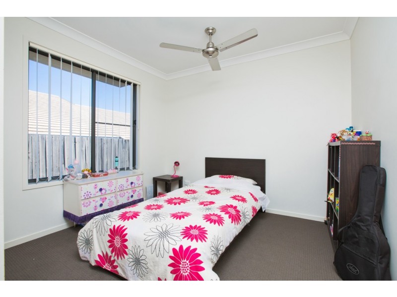 38 Geranium Drive, Springfield Lakes QLD 4300