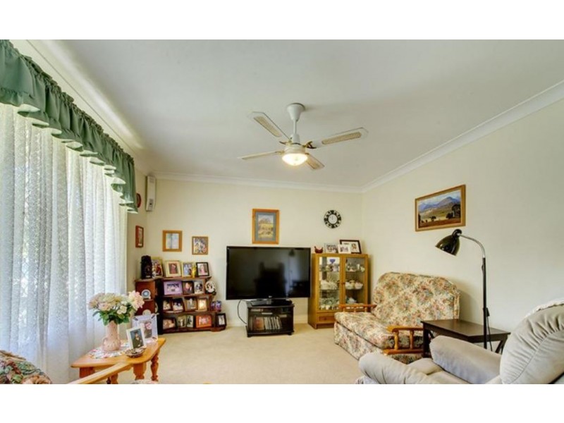 2A Walsh Street, Newtown QLD 4305