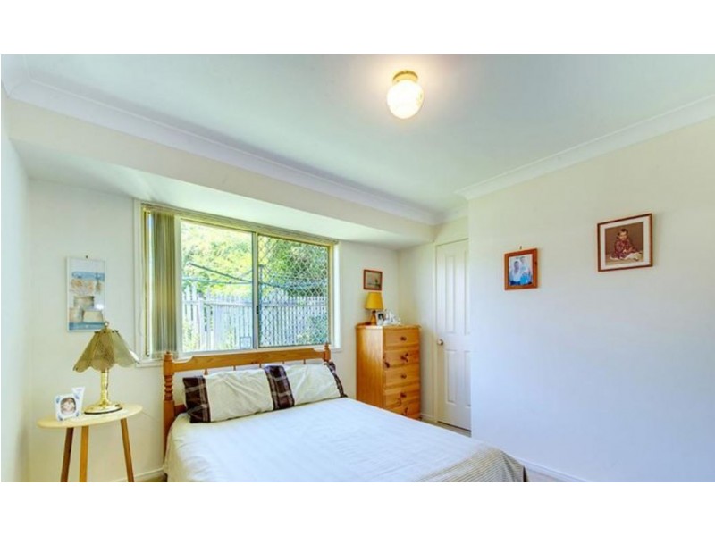 2A Walsh Street, Newtown QLD 4305