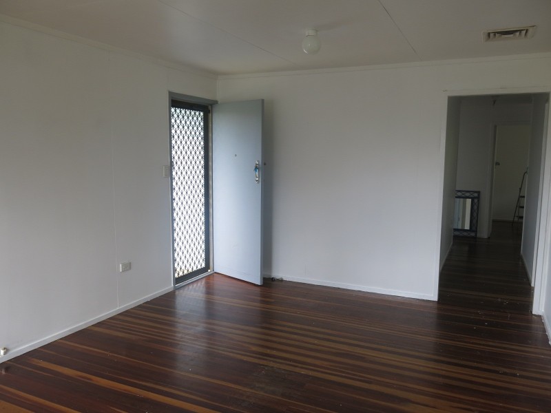 12 Wentworth Street, Leichhardt QLD 4305