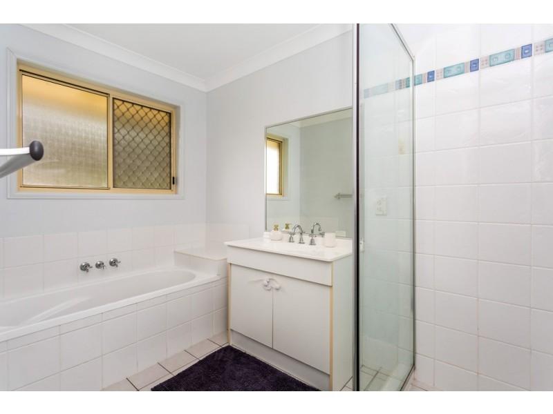 34 Canterbury Bells Cct, Springfield Lakes QLD 4300