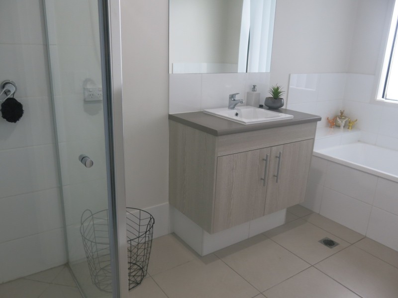 18 Weston Court, Bellbird Park QLD 4300