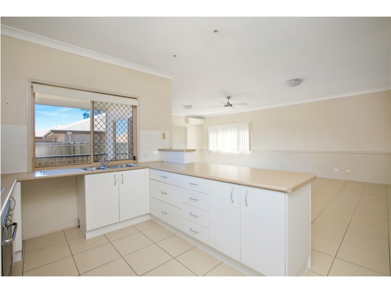 15 Violet Ave, Springfield Lakes QLD 4300
