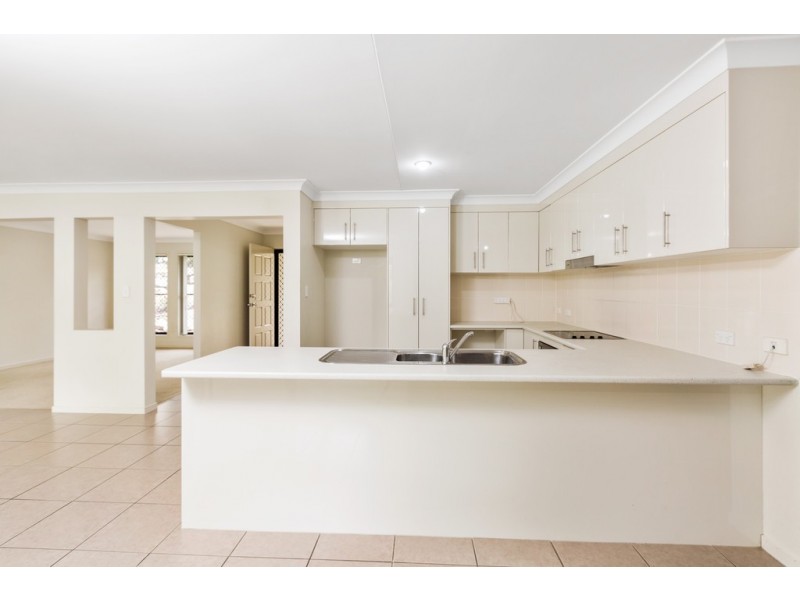 27 Shallow Bay Drive, Springfield Lakes QLD 4300