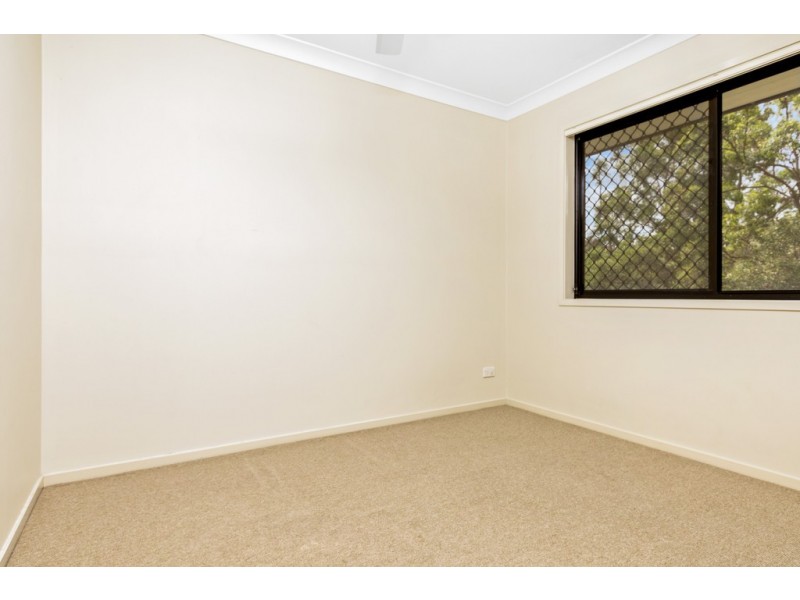 27 Shallow Bay Drive, Springfield Lakes QLD 4300