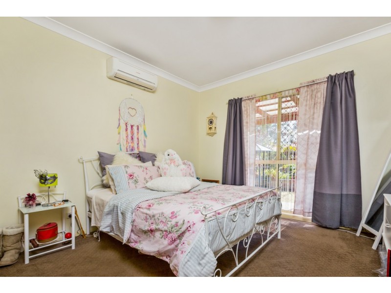 18 Harriet Court, Springfield Lakes QLD 4300