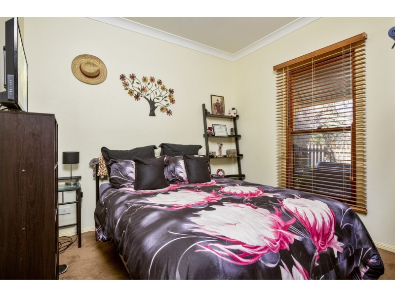 18 Harriet Court, Springfield Lakes QLD 4300