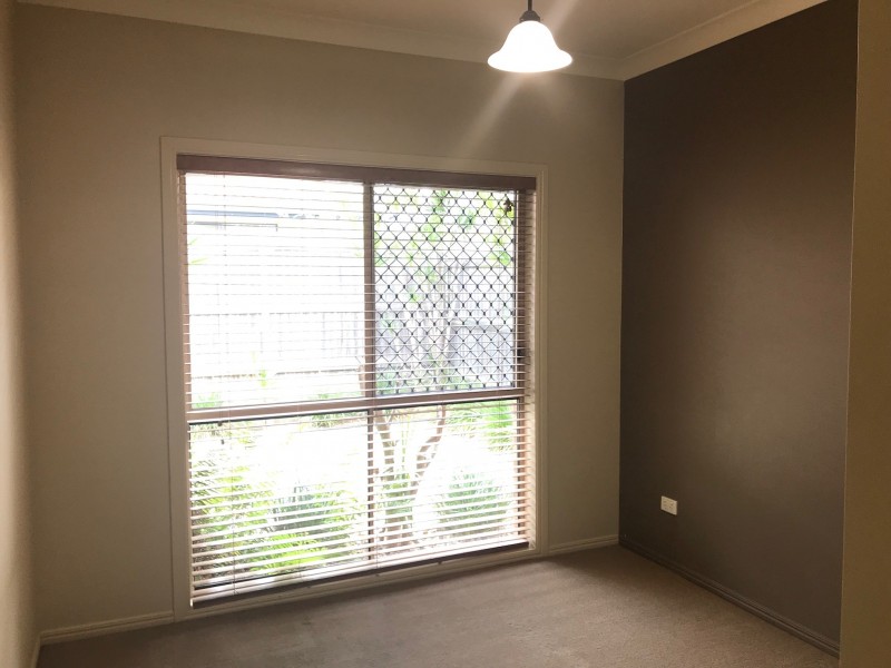 4 Rachele Close, Forest Lake QLD 4078