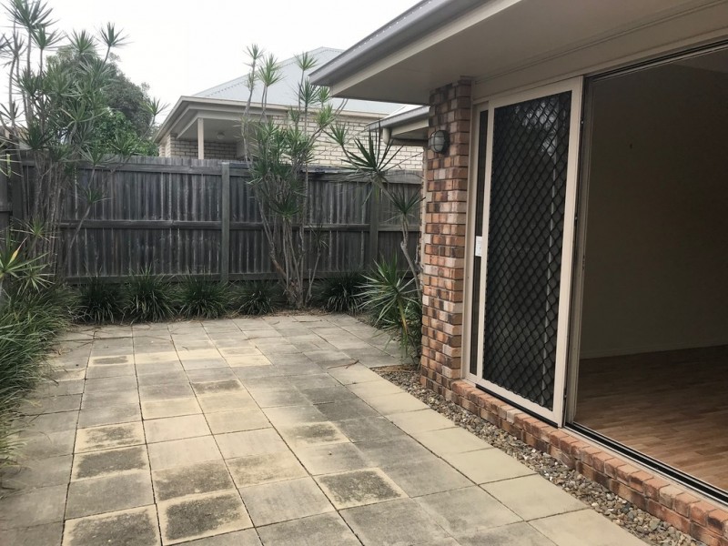 4 Rachele Close, Forest Lake QLD 4078