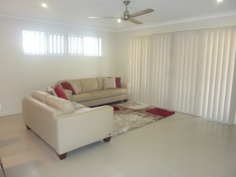 114 Grande Ave, Springfield Lakes QLD 4300