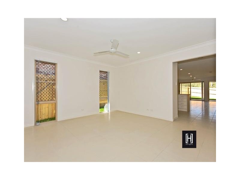 26 Daisy Street, Springfield Lakes QLD 4300
