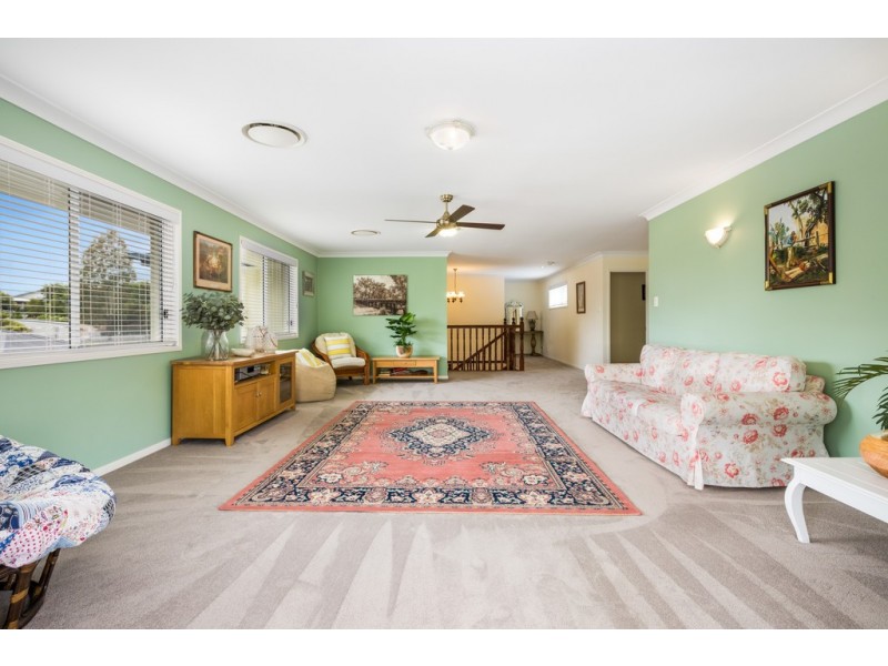39 St Augustines Drive, Augustine Heights QLD 4300