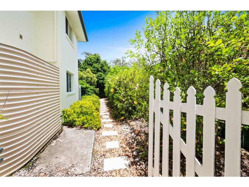 39 St Augustines Drive, Augustine Heights QLD 4300