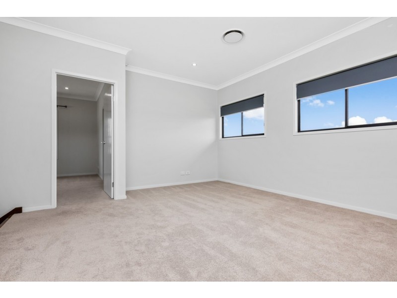 15 Harmony Crescent, South Ripley QLD 4306
