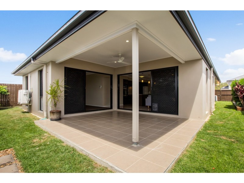 33 Grindelia Drive, Springfield Lakes QLD 4300