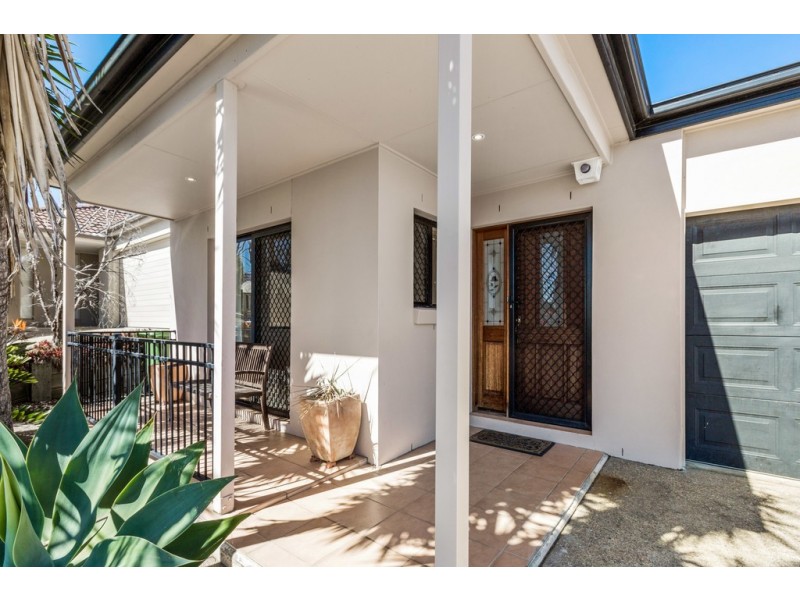 39 Viewpoint Drive, Springfield Lakes QLD 4300
