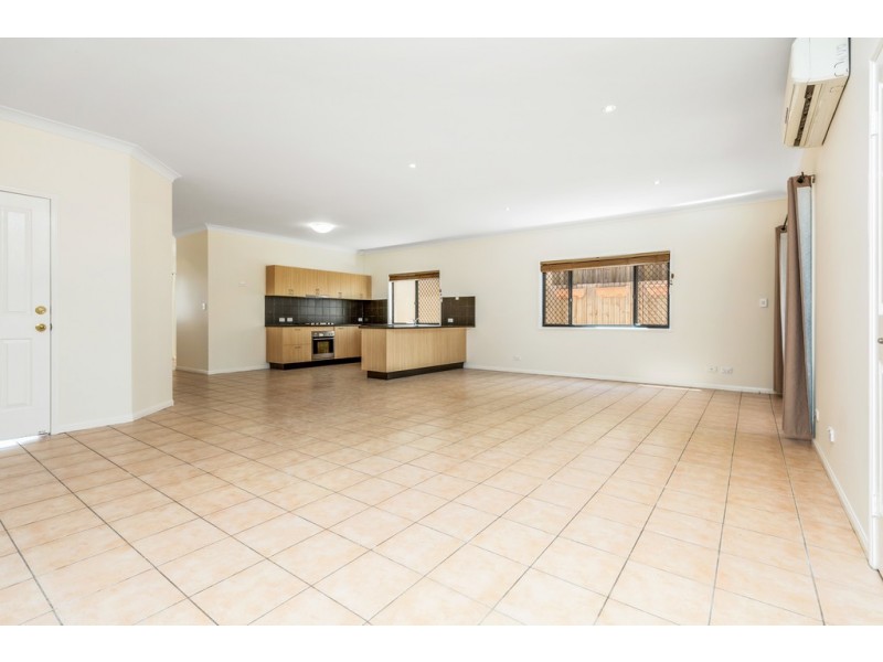 39 Viewpoint Drive, Springfield Lakes QLD 4300
