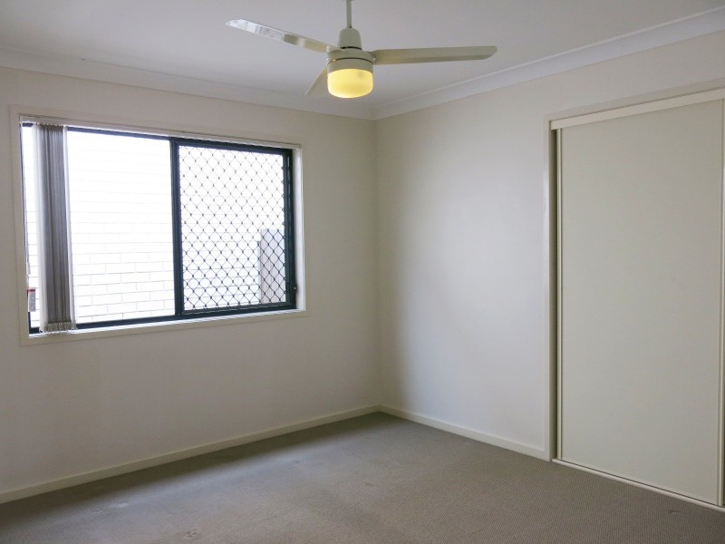 28 Wimbeldon Street, Springfield Lakes QLD 4300