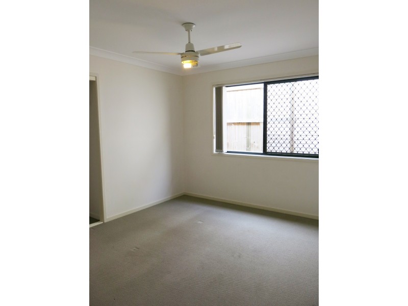 28 Wimbeldon Street, Springfield Lakes QLD 4300