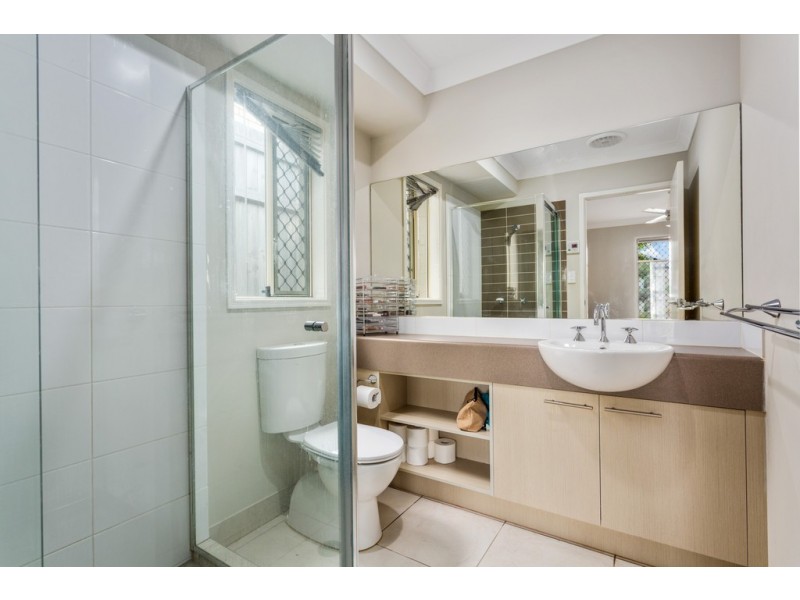 29 Opperman Drive, Springfield Lakes QLD 4300