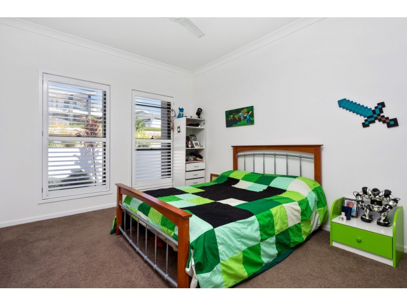 64 Crest Ridge Parade, Brookwater QLD 4300