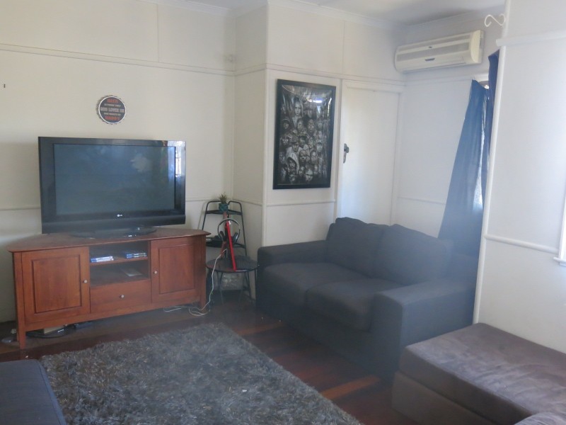 79 Raceview Street, Raceview QLD 4305