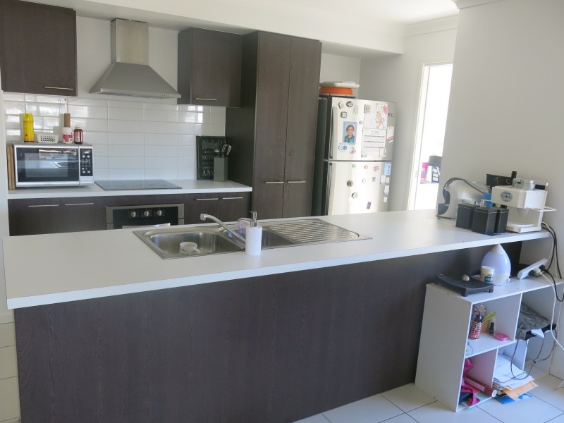 10 Pleasant Street, Ripley QLD 4306