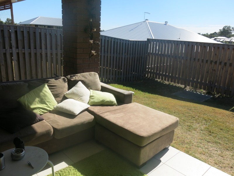 10 Pleasant Street, Ripley QLD 4306