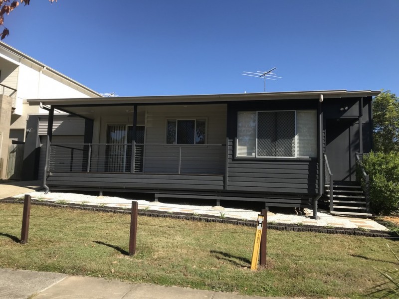 12 Periwinkle Lane, Springfield Lakes QLD 4300