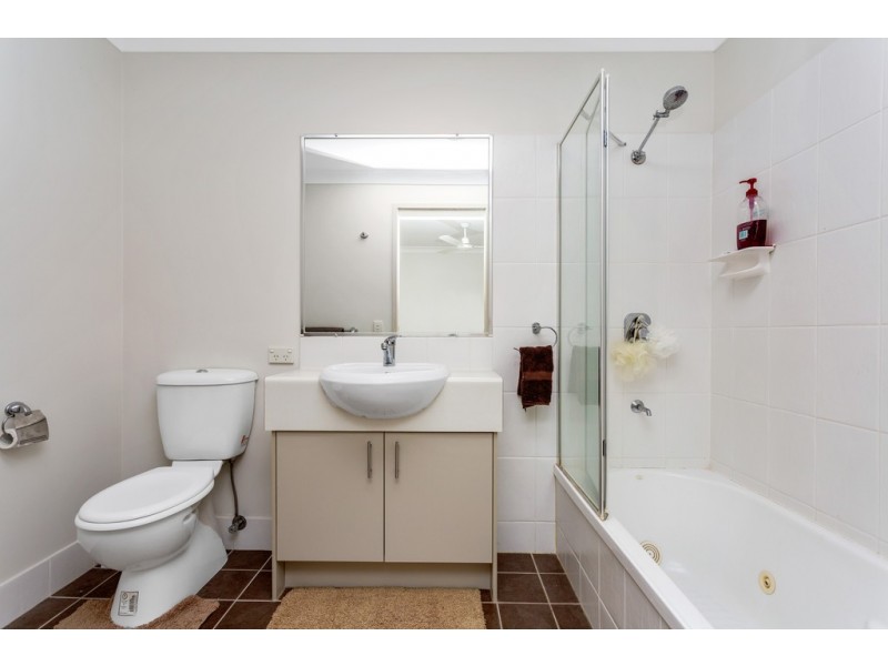 12 Periwinkle Lane, Springfield Lakes QLD 4300