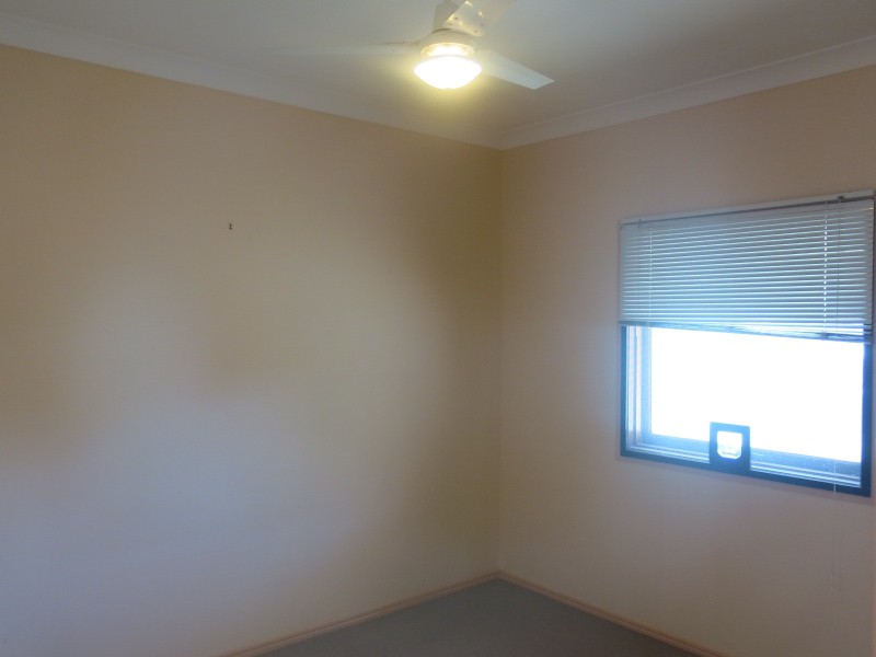 9 Keeple Close, Springfield Lakes QLD 4300