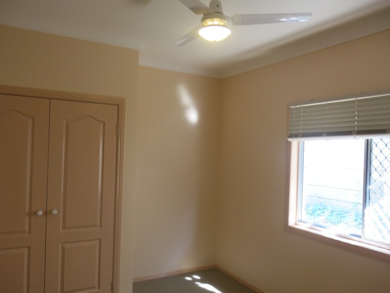 9 Keeple Close, Springfield Lakes QLD 4300