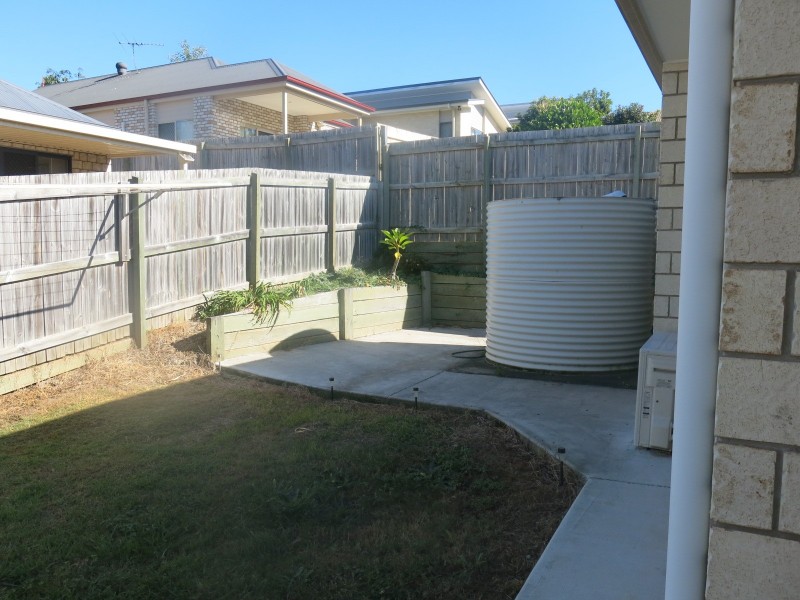 9 Keeple Close, Springfield Lakes QLD 4300