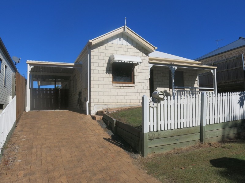 9 Keeple Close, Springfield Lakes QLD 4300