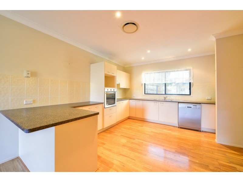 11 Wanderer Crescent, Springfield Lakes QLD 4300