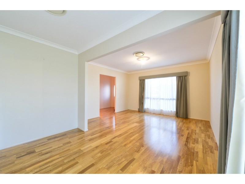11 Wanderer Crescent, Springfield Lakes QLD 4300